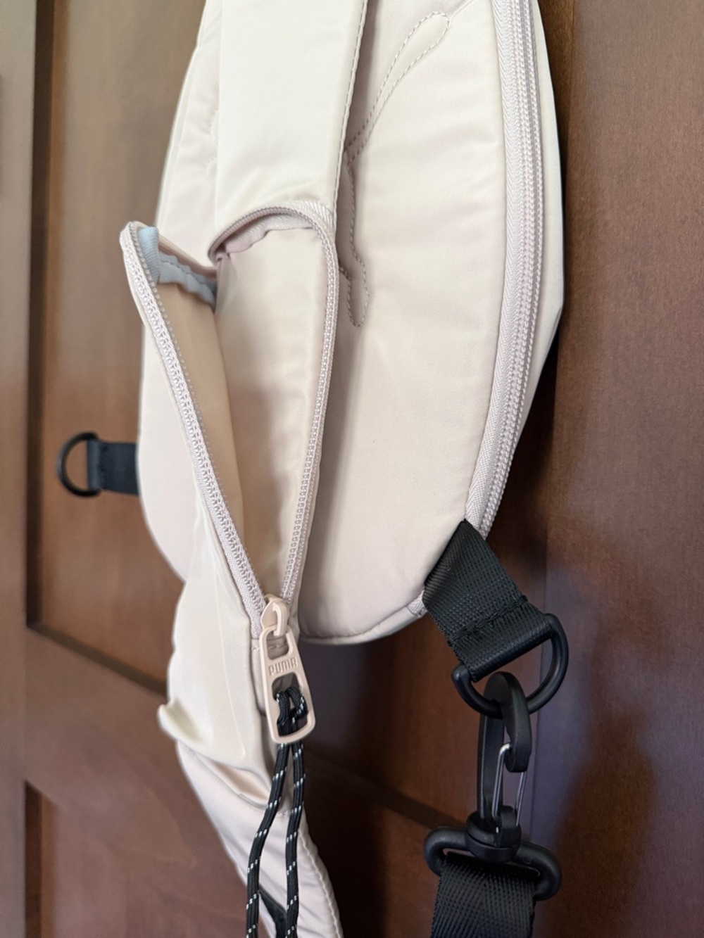 Puma Sling Backpack/Purse - Picture 4 of 7